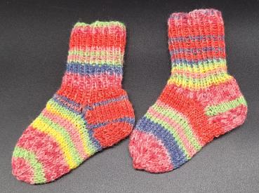 Handgestrickte Socken Größe 18 - 19