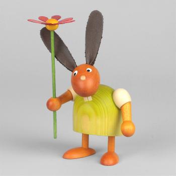 Hase stehend mit Blume, grün