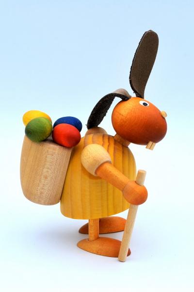 Hase mit Eierkiepe, gelb